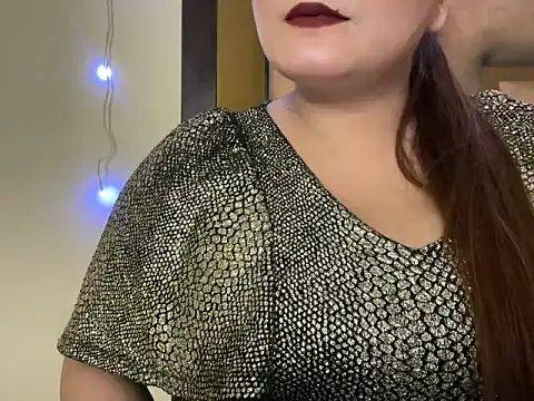 Hersheykaur online show from 02-25-26, 06:17