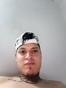 elvaquero06 online show from 04-06-26, 04:21