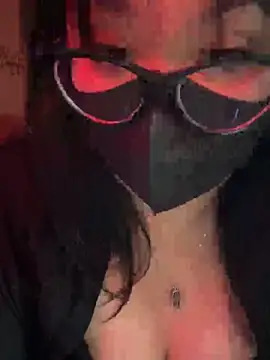 HaleyKin online show from 03-11-26, 04:57