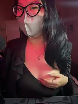 HaleyKin online show from 04-24-26, 02:30