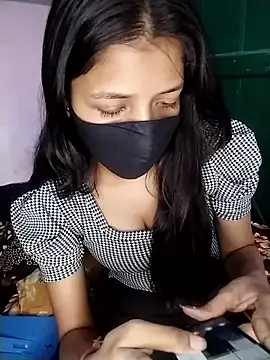 Snapshot of Naina-hott chatting on 02-13-26, 07:10 Naina-hott online show from 02-13-26, 07:10