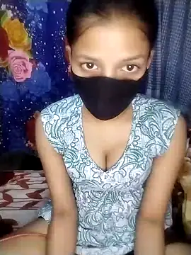 Snapshot of Naina-hott chatting on 02-19-26, 07:10 Naina-hott online show from 02-19-26, 07:10