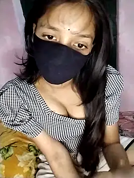 Snapshot of Naina-hott chatting on 03-25-26, 06:25 Naina-hott online show from 03-25-26, 06:25