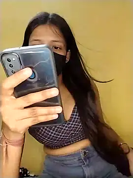 Naina-hott online show from 05-10-26, 04:45