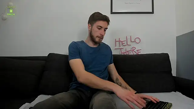 Snapshot of Harvey_Wiliams chatting on 03-06-26, 06:21 Harvey Wiliams online show from 03-06-26, 06:21