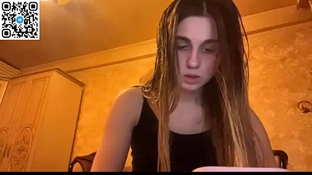 LovelySilk 63 online show from 04-21-26, 06:23