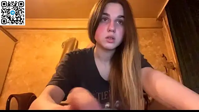 LovelySilk 63 online show from 04-24-26, 06:21