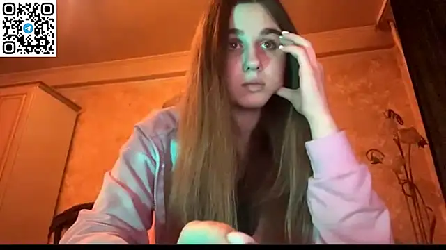 LovelySilk 63 online show from 04-27-26, 06:39