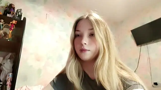 TiaBIanks online show from 03-26-26, 11:49