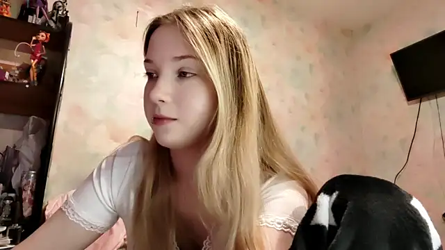 TiaBIanks online show from 04-04-26, 02:54