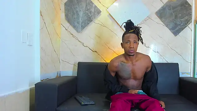 Jeanpieroo26 online show from 02-06-26, 05:12