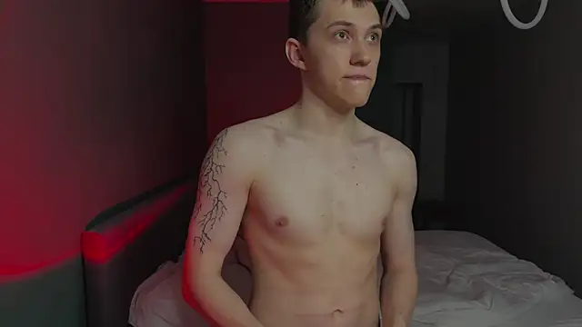 Snapshot of cronck52 chatting on 02-20-26, 10:43 cronck52 online show from 02-20-26, 10:43