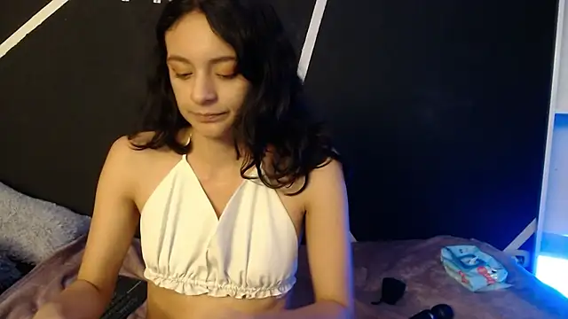 Vyoleta22 online show from 03-05-26, 11:28