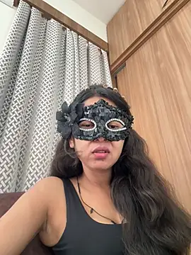 raavigirl online show from 06-10-26, 04:23