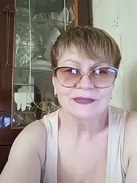 SophieBurns online show from 05-27-26, 10:45