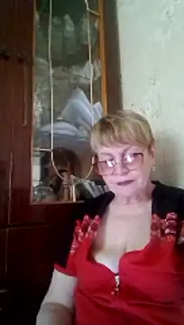 Snapshot of SophieBurns chatting on 06-18-26, 09:47 SophieBurns online show from 06-18-26, 09:47