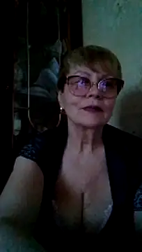 Snapshot of SophieBurns chatting on 06-27-26, 12:22 SophieBurns online show from 06-27-26, 12:22