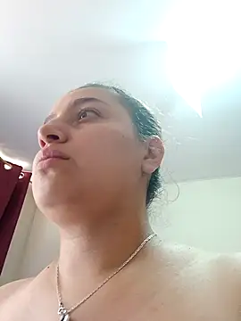 MajoArias online show from 03-16-26, 04:33