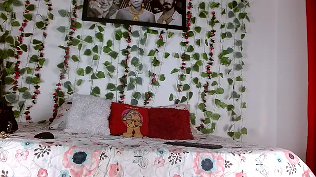 Snapshot of karolsweetvagi chatting on 06-21-26, 11:46 karolsweetvagi online show from 06-21-26, 11:46