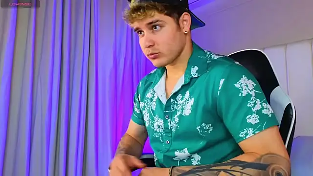 rayan linxx online show from 04-07-26, 07:47