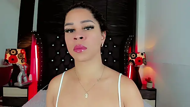 Makeyla Fox  online show from 03-05-26, 12:45