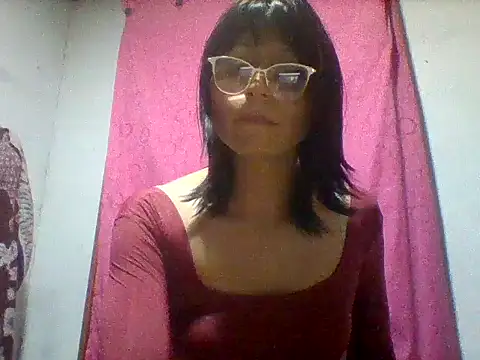 lucyscay  online show from 04-12-26, 03:22