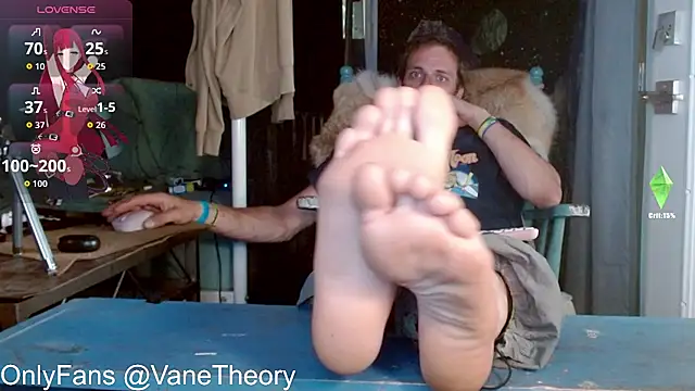 Snapshot of cguffey2284 chatting on 06-11-26, 12:32 cguffey2284 online show from 06-11-26, 12:32
