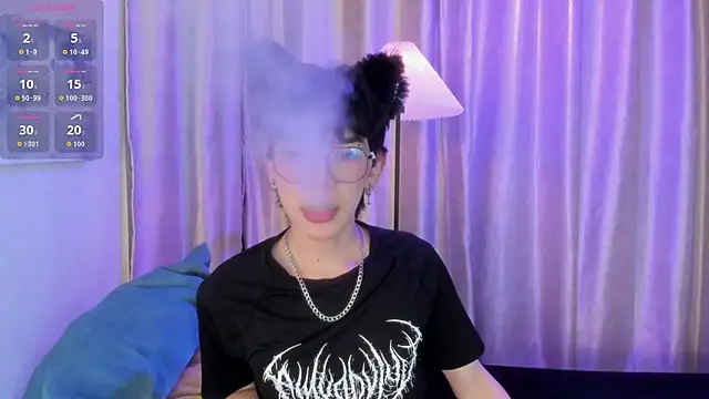 Demian Hush online show from 04-23-26, 03:08