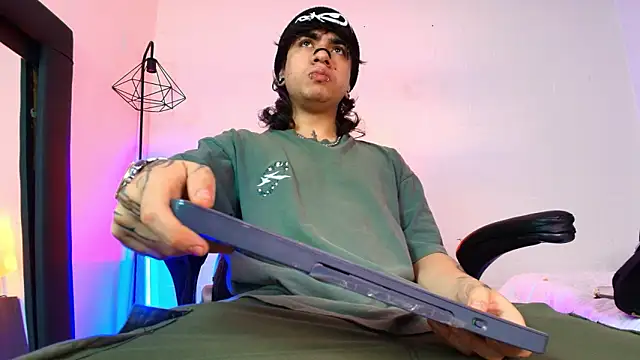 Axell Kussh online show from 03-29-26, 03:28