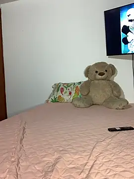 mia petite2007 online show from 03-10-26, 10:59