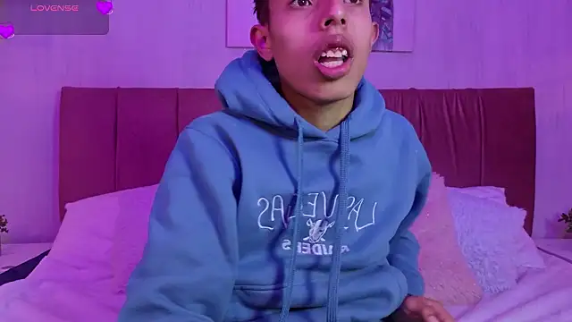  camilo ortiz online show from 03-24-26, 05:07