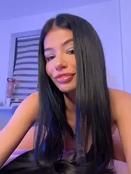 Snapshot of VivienDiamond chatting on 02-24-26, 10:41 VivienDiamond online show from 02-24-26, 10:41