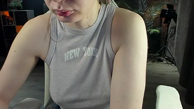 yours ann online show from 03-11-26, 02:39