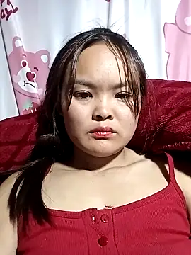 Luminana online show from 02-19-26, 01:45