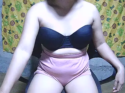 SweetHotBabe18 online show from 07-23-26, 08:45