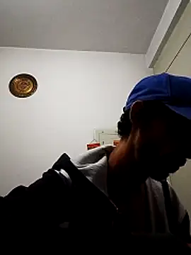 Swicth love online show from 04-28-26, 02:27