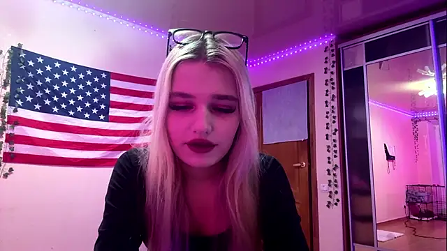 MiaBerlateen online show from 03-08-26, 07:06