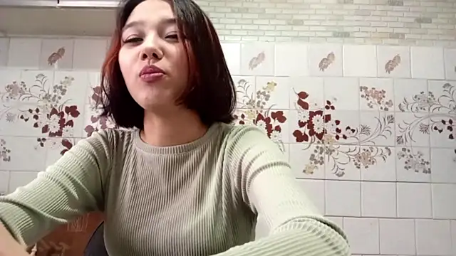 AnnettaBelsito online show from 04-23-26, 01:35