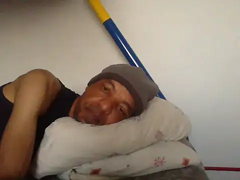 lavelle26 online show from 04-05-26, 03:31