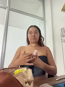 Emily Harpeer online show from 04-03-26, 11:41