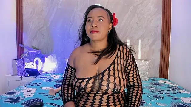 Snapshot of HilarySolis chatting on 02-10-26, 01:15 HilarySolis online show from 02-10-26, 01:15