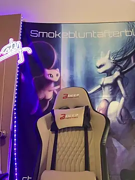 Smokebluntafterblunt online show from 04-05-26, 02:09