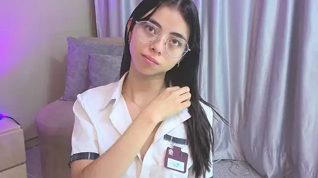 Mia Naive online show from 06-03-26, 12:08