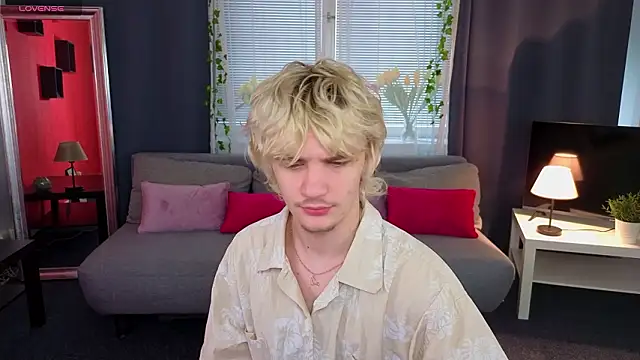 JameMiller online show from 03-10-26, 07:13