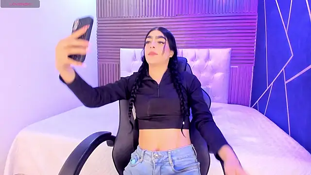 lorraineHunter online show from 04-28-26, 01:27