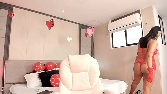 alicee clark  online show from 02-14-26, 01:30