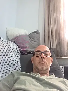 pareja47 online show from 05-02-26, 03:06