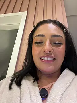 Nanda vixen  online show from 05-16-26, 12:07