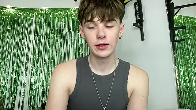 YourMilkyGuy online show from 03-09-26, 05:17