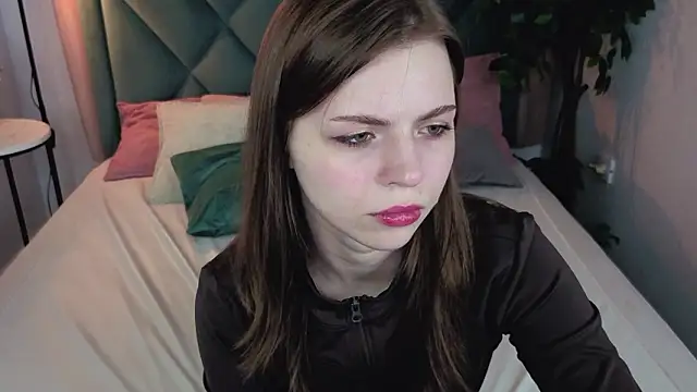 LesleySky online show from 03-09-26, 08:24